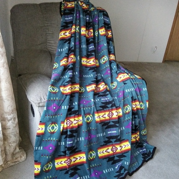 Nu Trendz Other - Twin/Full Size Fleece Blanket Teal Navajo Print